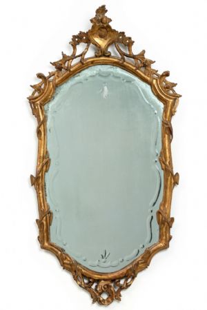 Elegante espelho veneziano do século XVIII