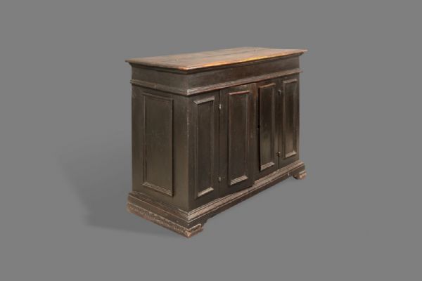 Rare 17th-century Emilian credenza