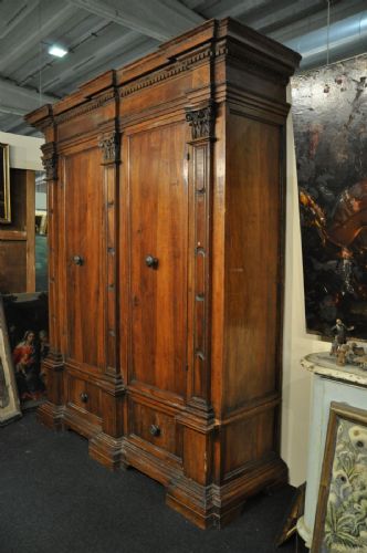 17th Century Wardrobe