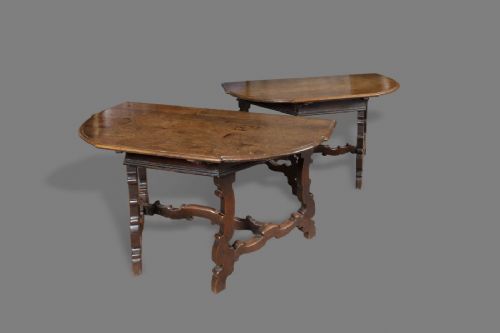 Pair of lyre-shaped consoles, Tuscany 17th century