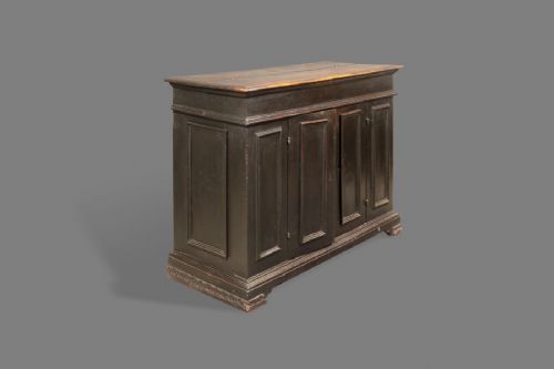 Rare 17th-century Emilian credenza